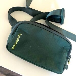 Lululemon mini belt bag